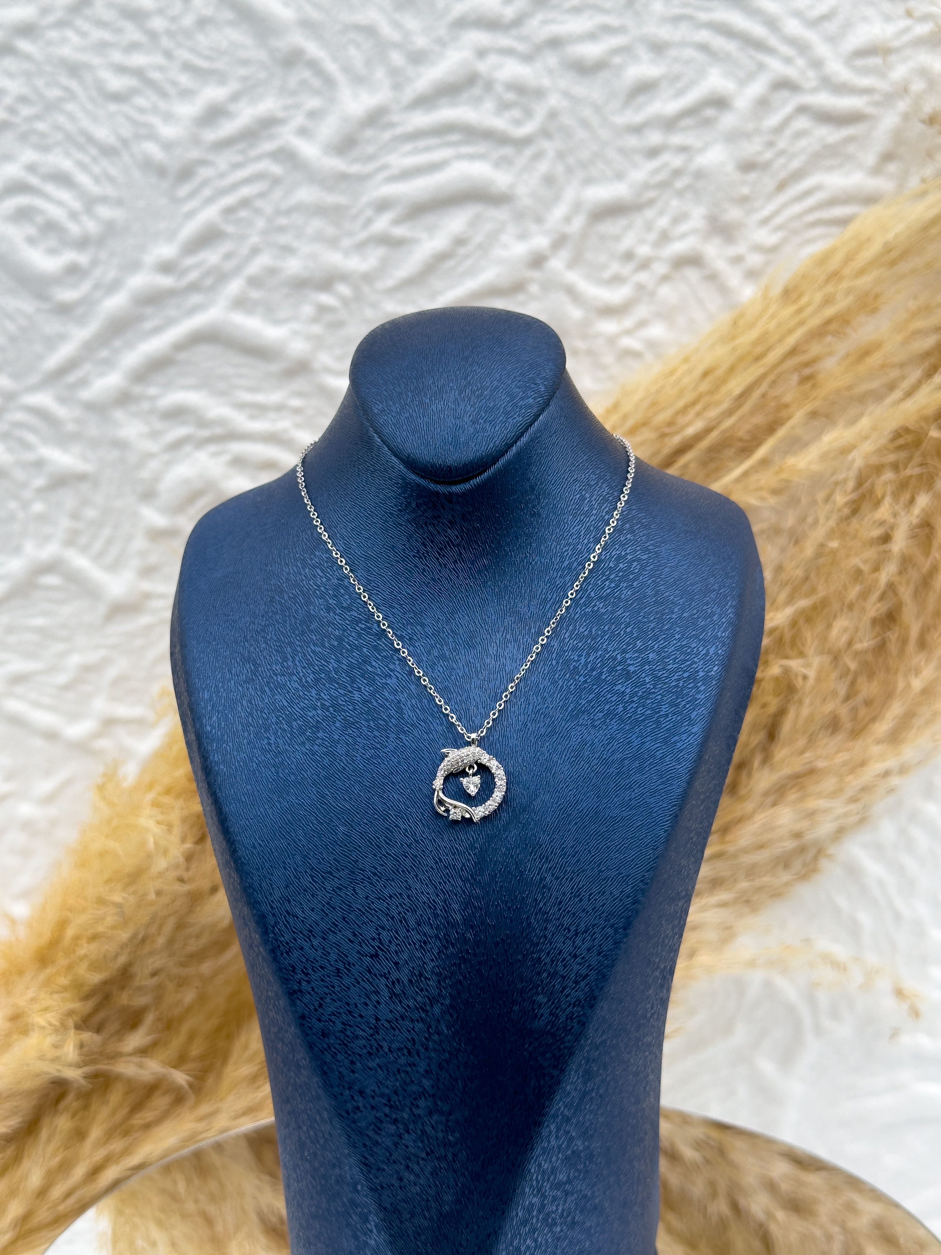 925 Ayar Gümüş Zirkon Taşlı Balık Figürlü Kadın Kolye – Şans & Bereket Simgesi